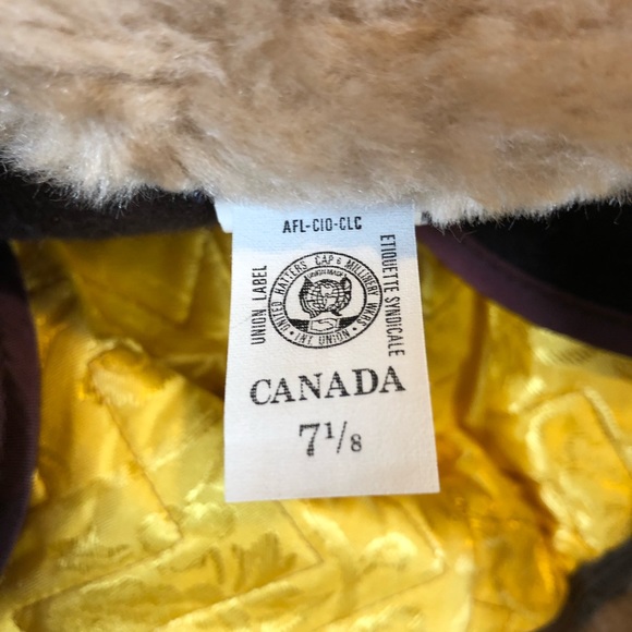 Vintage crown cap hat with feather - Picture 6 of 6